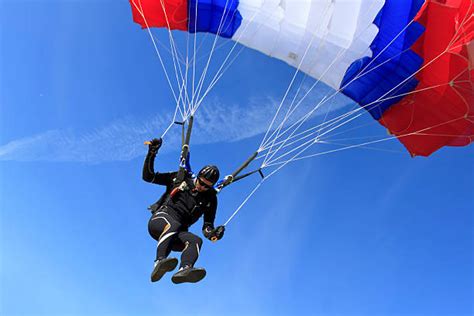 Parachute Landing Stock Photos, Pictures & Royalty-Free Images - iStock