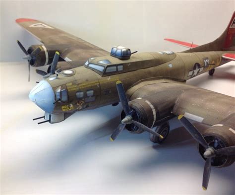 1/48 Boeing B-17G Flying Fortress "Wee Willie" Paper Model - EcardModels