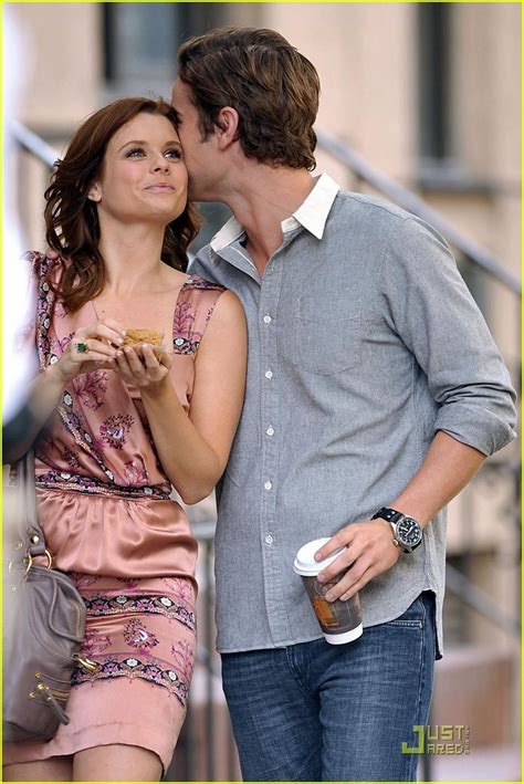 Chace Crawford and Joanna Garcia on the set of gossip girl - Chace ...