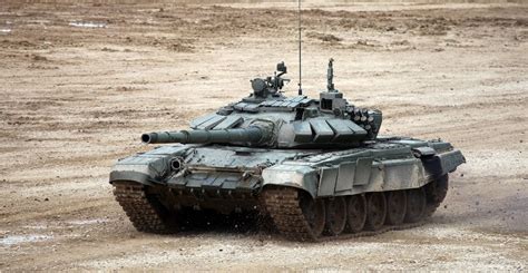 Russia's T-72: Taking On the World's Best Tanks (For Over 40 Years ...