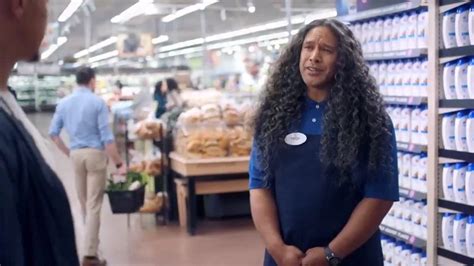 Watch: Troy Polamalu In New Head & Shoulders Commercial With Patrick Mahomes - Steelers Depot