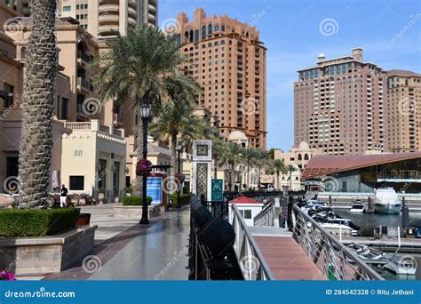 Marina on the Pearl Island in Doha, Qatar Editorial Stock Photo - Image ...