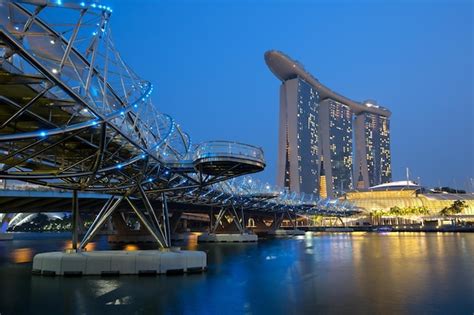 Premium Photo | Singapore marina bay skyline city at night