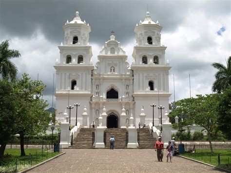 Visita a finca de girasoles y basílica de Esquipulas | Mayo 2017 | Guatemala.com