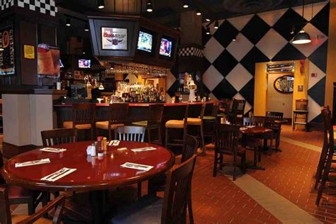 Champion's Sports Bar & Restaurant: Indianapolis Nightlife Review - 10Best Experts and Tourist ...