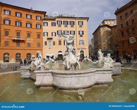 Fountain at Piazza Navona in Central Rome Editorial Photography - Image of italy, square: 99962922