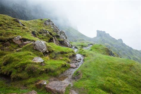 Hiking Scotland in the rain - Earth Trekkers