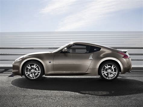 NISSAN 370Z Specs & Photos - 2008, 2009, 2010, 2011, 2012 - autoevolution