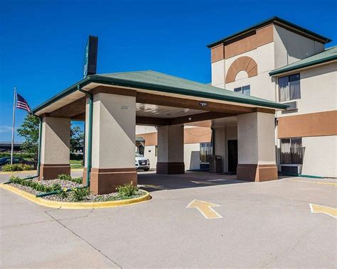 QUALITY INN & SUITES $55 ($̶6̶5̶) - Updated 2021 Prices & Hotel Reviews - Altoona, Iowa ...