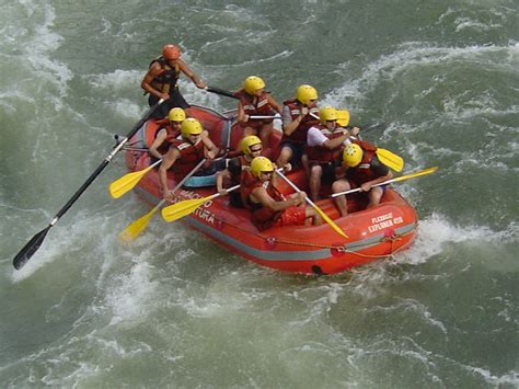 Rafting - Mauricio Travels