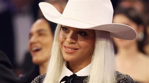 Beyonce shines in cowgirl glam for the 2024 Grammys: Photos - ABC News