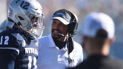 Nevada's Jay Norvell consults sleep specialists ahead of Hawaii game