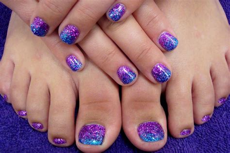 magical nail art | MORE AWESOME NAILS! Purple Glitter Nails, Glitter Toes, Purple Nail Art ...