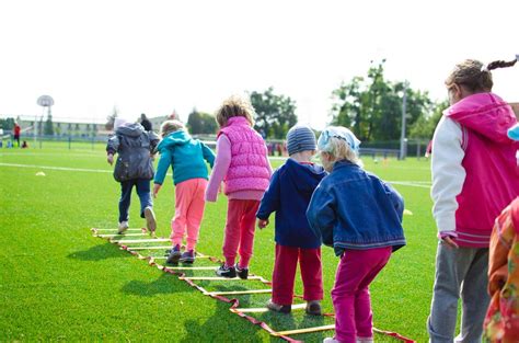 13 Fun and Engaging Outdoor Games for Kids of All Ages - ChildFun