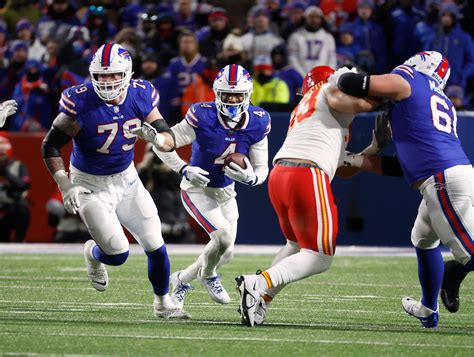 Report card: Bills fall to Chiefs, 27-24