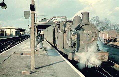 Disused Stations: Three Bridges Station