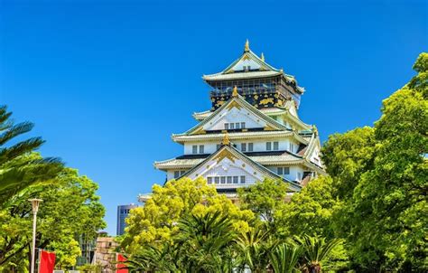 Premium Photo | View of osaka castle in osaka japan