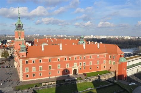 Fotos gratis : arquitectura, pueblo, castillo, palacio, camino acuático, Polonia, Varsovia ...