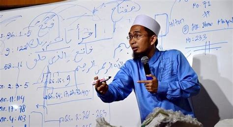 Biografi Ustadz Adi Hidayat, Ustadz Terkenal Belajar Hingga Ke Libya