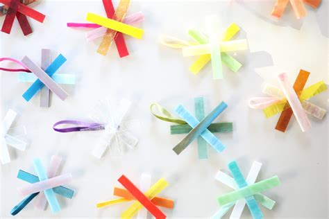 diy snowflake ornaments - The Handmade Home