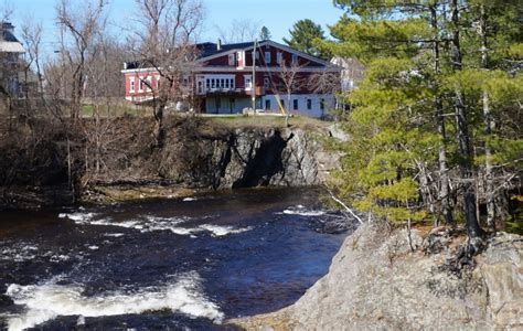 Island Falls has plan to fill empty downtown buildings | Mainebiz.biz