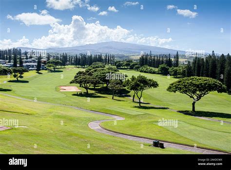 Kapalua, Maui, Shoreline Trail, Kapalua Bay Golf Course Stock Photo - Alamy