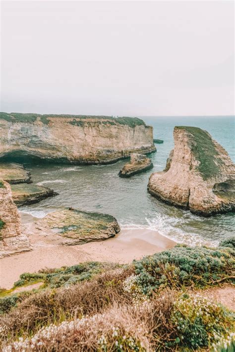 Shark Fin Cove: How To Get The Most Out Of This Hidden Beach