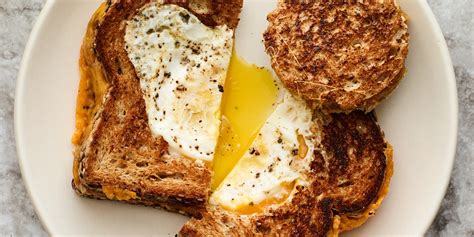 Egg-in-the-Hole Grilled Cheese Recipe | SELF