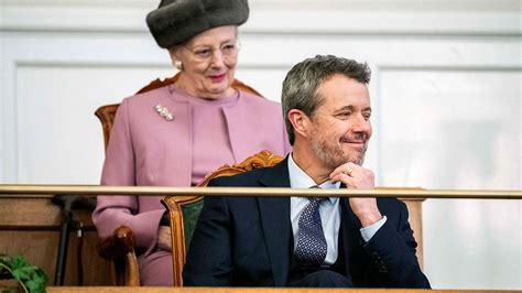 Denmark’s newly crowned King Frederik X visits parliament - Total News