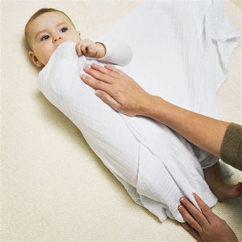 Summer Swaddling Info | How to wrap in hot weather | Swaddling ...