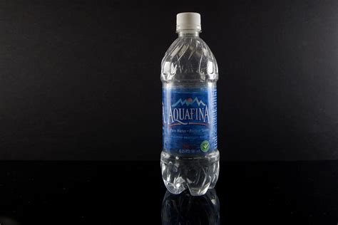 Aquafina | Aquafina water bottle. Darkfield lighting SB800 b… | Flickr