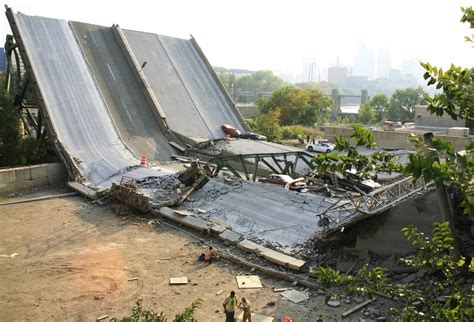 Photos: Looking back at the I-35W bridge collapse | MPR News