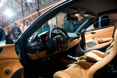 FERRARI’S STUNNING 488 GTB SETS NEW PERFORMANCE BENCHMARK