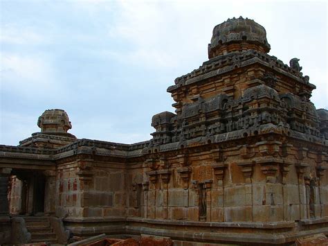 HOYSALA TEMPLE ARCHITECTURE AND GRANDEUR: Panchakoota Basadi (900 A.D), Kambadahalli ...