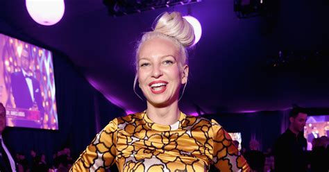 Sia's Face Is Revealed | POPSUGAR Beauty