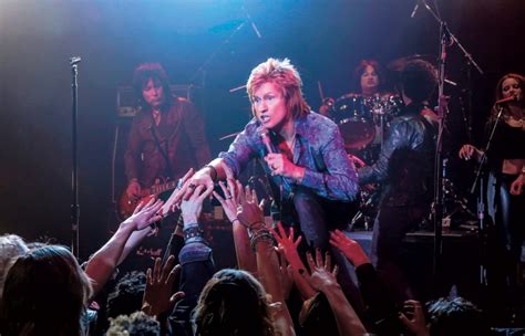 Sex&Drugs&Rock&Roll: Denis Leary on Playing an Aging Rocker and Smoking With David Bowie (Summer ...