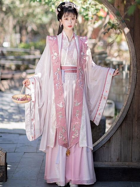 Traditional Chinese Tang Dynasty Historical Costume Ancient Court Lady ...