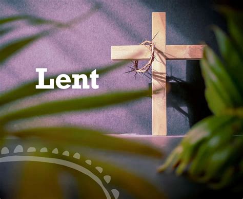 Download Praying and Focusing on Jesus During Lent | Wallpapers.com