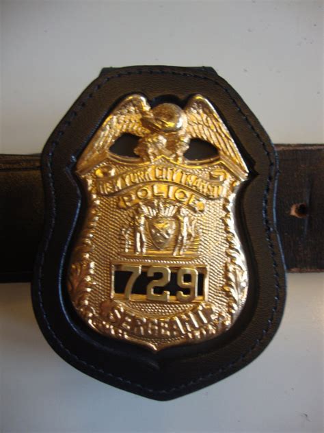 N.Y.P.D. SERGEANT BADGEHOLDER CLIP ON - POLICE BADGE.EU - police