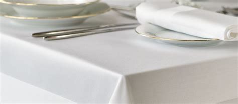 Here's Why You Should Use Cloth Table Linens in Your Restaurant