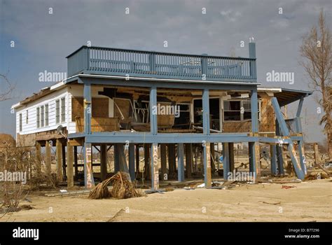 Crystal beach texas hurricane ike hi-res stock photography and images ...