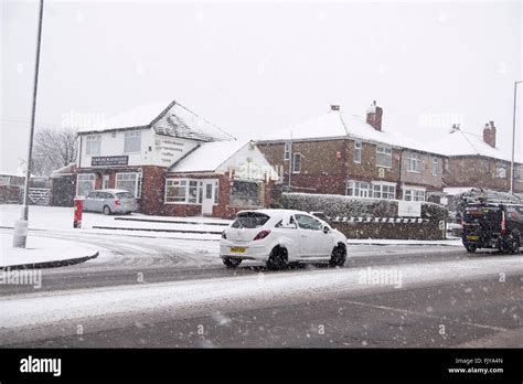 Bolton, Greater Manchester,Uk. March 4th, 2016. UK Weather: Hunger Hill ...