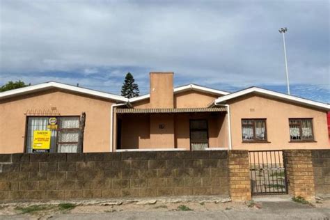 Matroosfontein Property : Houses for sale in Matroosfontein : Property24.com