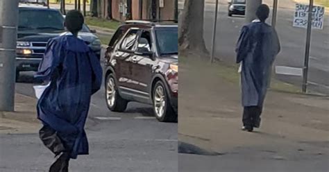 This Viral Photo Of A Teen Walking To Graduation Has Inspired Thousands – InnerStrengthZone.com