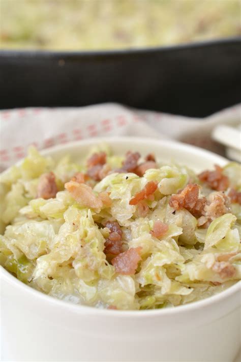 Keto Creamed Country Style Cabbage | Recipe in 2020 | Keto recipes ...