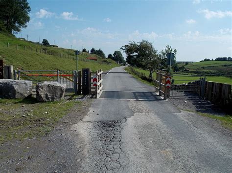 Northern boundary of Trefil © Jaggery cc-by-sa/2.0 :: Geograph Britain and Ireland