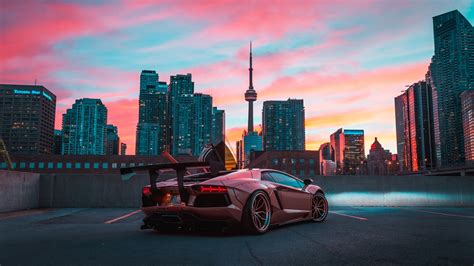 Custom Lamborghini Aventador in CN Tower 4K