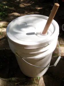 Disaster Off Grid Bucket Washing Machine DIY Project - The Homestead Survival