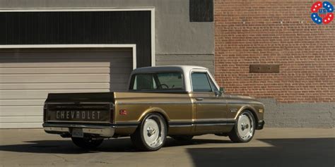 Chevrolet C10 Pickup w/ 22 US MAG Sierra - U706 6 Lug Wheels - WheelsASAP