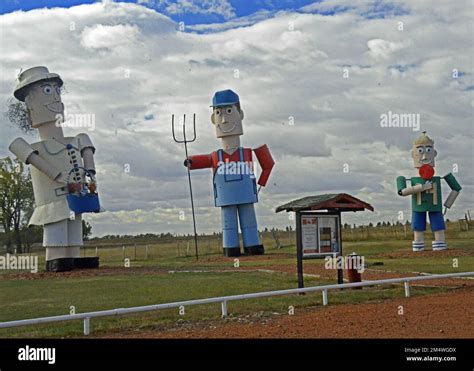 The Tin Family Enchanted Highway Sculptures in Regent North Dakota ...